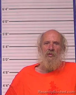 Mugshot of ROBERT JOSEPH PETERS booked in Bladen County, North Carolina on May 14, 2026