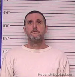 Mugshot of DAVID WILLIAM THOMPSON booked in Bladen County, North Carolina on April 28, 2026