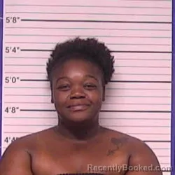 Mugshot of ALEXCIA SHABRE WHITE booked in Bladen County, North Carolina on July 2, 2026