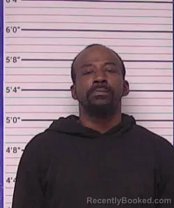 Mugshot of AARON TIWAN WILLIAMS booked in Bladen County, North Carolina on April 1, 2026