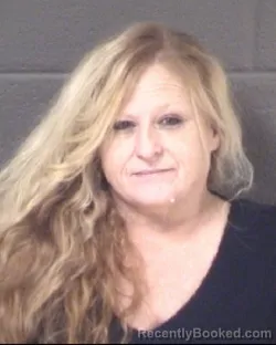 Mugshot of LADONNA SHERLIN CARVER