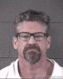 Mugshot of THOMAS HENRY LOVELL