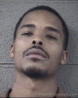 Mugshot of TEVON LEWIS DAYSHAWN WHITMIRE