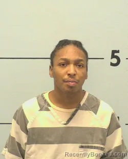 Mugshot of DEON LINSHAWN BULLOCK