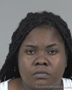 Mugshot of LEEONA SHAWNTEL DUNLAP booked in Cabarrus County, North Carolina on April 30, 2026