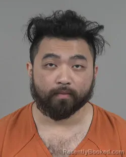 Mugshot of THUAN MINH LE