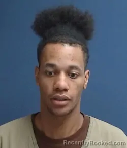 Mugshot of Taeon Jakeese Hemphill