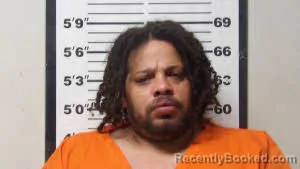 Mugshot of CLIFTON JERMAINE REAVES