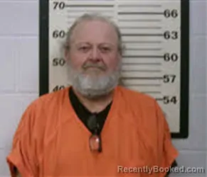 Mugshot of JESSE E WEADON