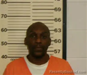 Mugshot of DARREN LAMAR MOORE