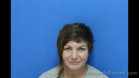 Mugshot of Elizabeth Renee Masters