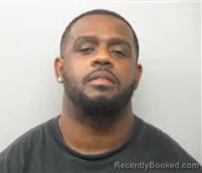 Mugshot of NACOREYUS CHAVEZ HOUGH