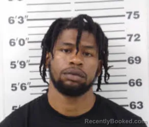 Mugshot of CKAVIYON NYHHEEM EVERETTE