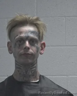 Mugshot of BRADLEY WAYNE BLANTON