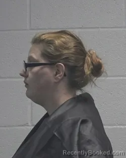 Mugshot of TAYLOR NICOLE CARR