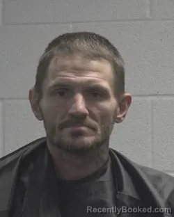 Mugshot of DONALD WAYNE HOYLE