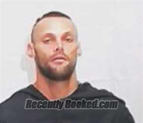 Mugshot of DANIEL LYNN DAVIS