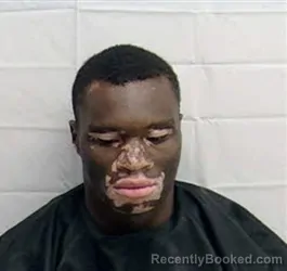 Mugshot of DRAQUAWN MARQUISE WILLIAMS booked in Columbus County, North Carolina on April 8, 2026