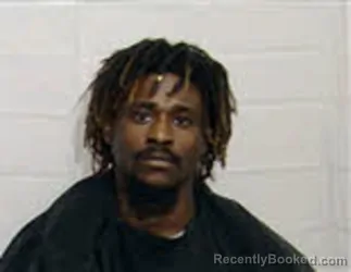 Mugshot of DASHAJUAN TIQUAN DAVIS booked in Columbus County, North Carolina on April 7, 2026