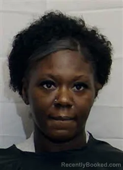 Mugshot of Tanieka Veonka Davis booked in Columbus County, North Carolina on September 25, 2026