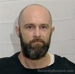 Mugshot of MICHAEL EUGENE GUNTER booked in Columbus County, North Carolina on April 24, 2026