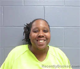 Mugshot of LATOYA CHANTELLE AIKEN booked in Lee County, Georgia on April 20, 2026