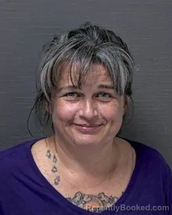 Mugshot of CRYSTAL STAR CRAWLEY