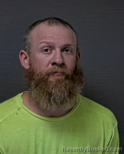 Mugshot of AARON HAROLD ROBINSON booked in Dare County, North Carolina on April 2, 2026