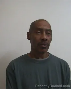 Mugshot of ORENTHAL LAMONT HOLT