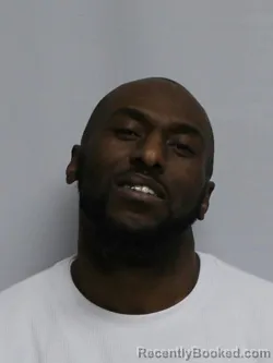 Mugshot of DOMINIQUE ALENANDER CASH