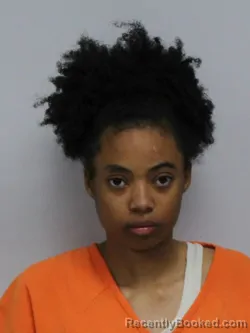 Mugshot of MIRACLE RENEE SHREWSBERRY