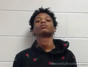 Mugshot of ZAQUAVIOUS MARKEITH FOREMAN