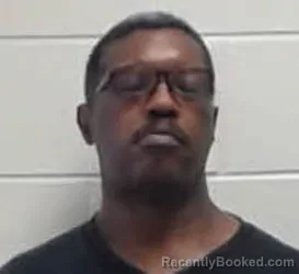 Mugshot of DUANE PHILLIP THOMAS