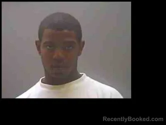 Mugshot of DARRIUS QUINTRELL DAVIS