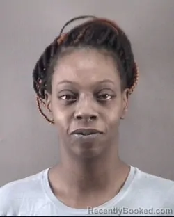 Mugshot of CHANTAL CHEREE GLENN
