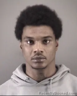 Mugshot of DERRICK ZIVAUGHN FRAZIER