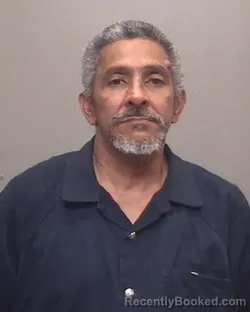 Mugshot of DAVID SANTIAGO