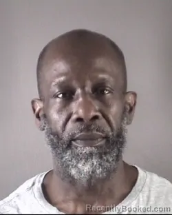 Mugshot of DARRELL LEON SAUNDERS