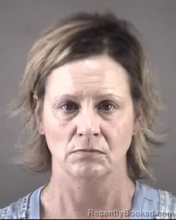 Mugshot of GINA LEIGH EAST