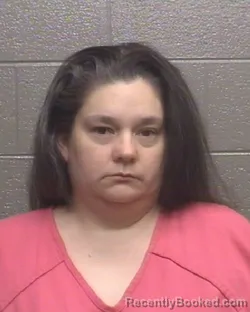 Mugshot of KELSEY NICOLE LAVOIE