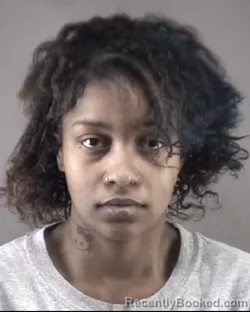 Mugshot of LAZARRIA MJ SHORE