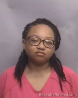 Mugshot of MAKAYLA MICHELLEKAMARI HOLDER booked in Forsyth County, North Carolina on July 30, 2026