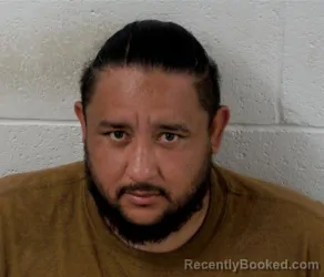 Mugshot of HECTOR HUGO MENDEZ HERNANDEZ booked in Clinton County, Illinois on June 24, 2026