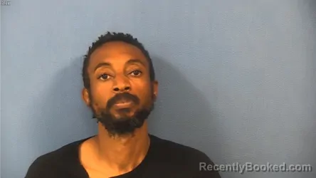 Mugshot of BRYANT MURDOCK booked in DuPage County, Illinois on April 17, 2026