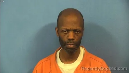 Mugshot of LAMAR SANDERS booked in DuPage County, Illinois on April 7, 2026