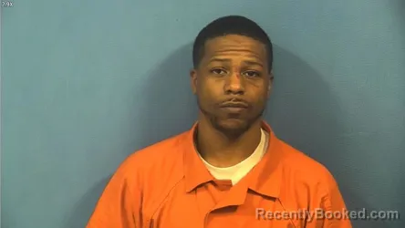 Mugshot of TARAY LOVE