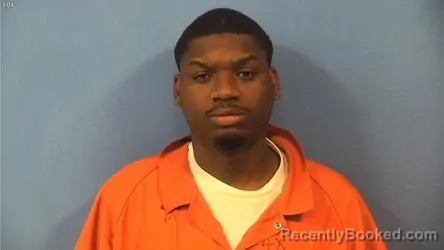 Mugshot of YAQUEZ RANDOLPH