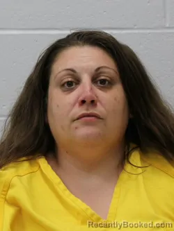 Mugshot of Chelsey Marie Hoppers booked in Franklin County, Illinois on August 21, 2026