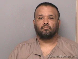 Mugshot of MAURO ARMANDO LUNA-RENTERIA