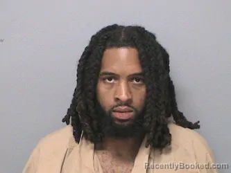 Mugshot of QUAVARUS G JACKSON booked in Jefferson County, Illinois on June 3, 2026